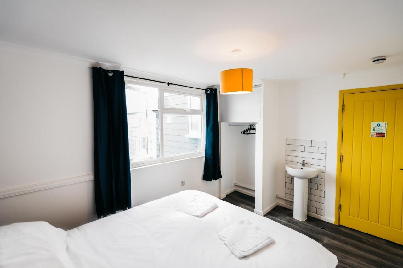 Mordon Bar And Lodge New Quay エクステリア 写真