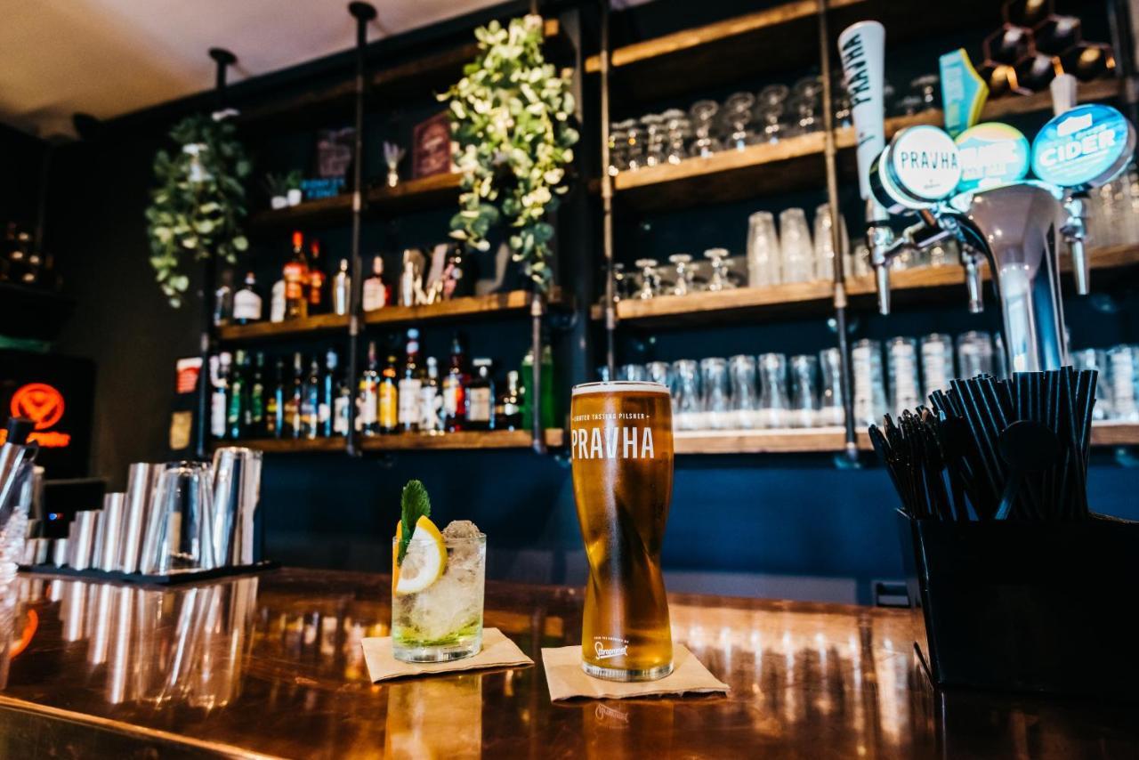 Mordon Bar And Lodge New Quay エクステリア 写真